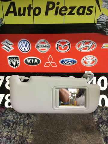Visera Der Toyota Rav4 19-23