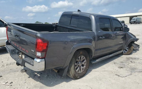 Auto Toyota Tacoma 16-23