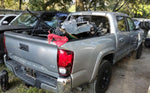 Auto Toyota Tacoma 16-23