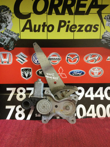 Maquinaria de Cristal Der Tras Toyota Rav4 01-05