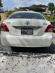 Tapa de baúl Toyota Yaris Sedan 08-12