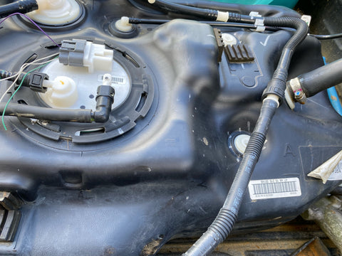 Tanque de Gasolina Nissan Pathfinder 13-20