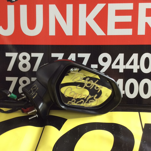 Retrovisor der Toyota Camry 18-21