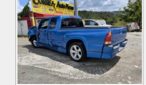 Compuerta Toyota Tacoma 05-15