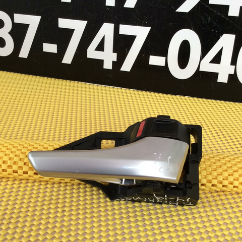 Handle Interior Der Toyota Sienna/Highlander 11-23