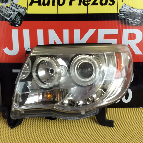Foco Delantero izq Toyota Tacoma 05-11