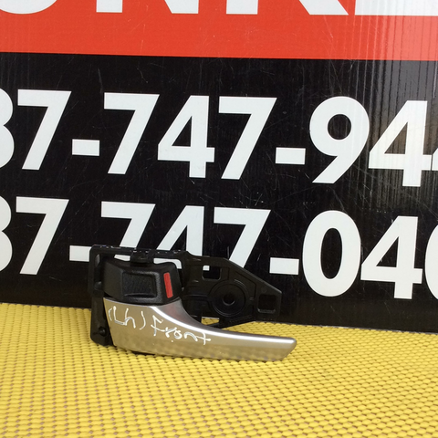 Handle interior izq Toyota Sienna/Highlander 11-19