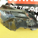 Foco Delantero der Toyota Corolla Sedan 17-19